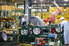 Kéo dài thời gian ưu đãi thuế nhập khẩu linh kiện ô tô thêm 5 năm