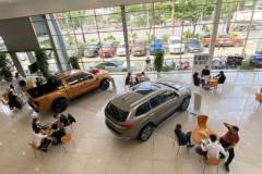 Ngóng chờ lệ phí trước bạ ô tô giảm 50%