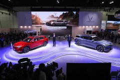 Những người nổi tiếng nghĩ gì về VinFast VF e35 và VF e36 tại Los Angeles Auto Show 2021?