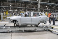 Phó thủ tướng đồng ý rà soát giảm loạt phí, lệ phí tháo gỡ khó khăn do COVID-19, sẽ bao gồm phí trước bạ?