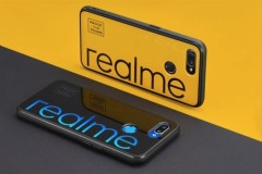 Realme rò rỉ bản thảo thiết kế GT 2 Fold với màn hình có điểm HOT lớn