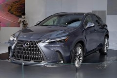 "Soi kỹ" Lexus NX 400h+ 2022 giá từ 1,5 tỷ VNĐ có mức tiêu thụ nhiên liệu chỉ 1,47 lít trên 100 km