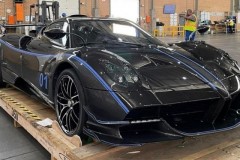 "Thần gió" Pagani Huayra BC Roadster giá hơn 80 tỷ VNĐ về tay đại gia Campuchia