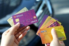 Thẻ từ ATM sẽ không dùng được sau 31/12/2021. Làm thế nào để chuyển sang thẻ ATM gắn chip?