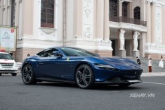 "Cực phẩm" Ferrari Roma giá hơn 20 tỷ đồng đẹp rạng rỡ trên đường phố Sài Gòn