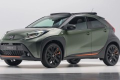 Dân Việt vừa có Toyota Raize gầm cao nội thất thoáng, người châu Âu phải chui vào hatchback “giả” SUV dài chỉ 3,7m