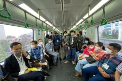 Gần 26.000 lượt khách trải nghiệm tàu Cát Linh- Hà Đông trong ngày đầu lăn bánh