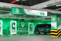 Sẽ đề xuất miễn lệ phí trước bạ đối với ô tô điện chạy pin trong 3 năm đầu