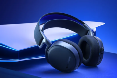 SteelSeries Arctis 7 Plus/ 7P Plus: Thời lượng pin dài hơn, tăng tốc sạc với cổng USB-C