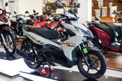 Ảnh thực tế Honda Air Blade bản Giới hạn tại đại lý TP.HCM