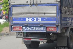 Tổng hợp slogan hài sau đít xe hơi