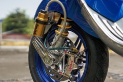 Vespa Sprint trông đầy nổi loạn khi sở hữu quả THA THU hung hãn