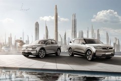 VinFast ra mắt 2 ô tô điện VF e35 và CF e36, nhiều công nghệ hiện đại