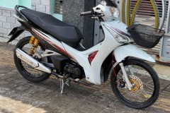 Wave 125 sở hữu tông màu lạ làm người xem say đấm