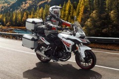 Adventure cỡ nhỏ Benelli TRK 251 ra mắt