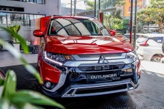 Chi tiết về Mitsubishi Outlander, cập nhật bảng giá tháng 12/2021