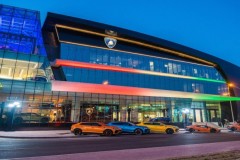 Chiêm ngưỡng showroom Lamborghini lớn nhất Thế giới, cực hoành tráng vừa được khánh thành