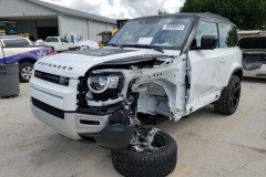 Land Rover Defender 2022 rụng bánh trước được rao bán với giá chỉ 473 triệu VNĐ