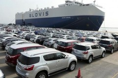 Lượng ô tô nhập khẩu tăng gấp rưỡi trong 11 tháng đầu năm
