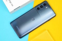 Moto Edge S30 vượt 170 nghìn đơn đặt hàng trước, khi nào về Việt Nam?