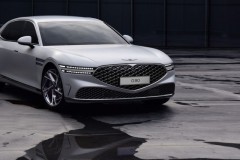 Ngang tầm S-Class nhưng rẻ hơn nhiều, Genesis G90 2022 cực đắt hàng trong ngày đầu mở bán
