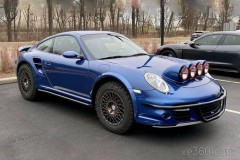Porsche 911 Turbo bản độ thành xe đi tuyết