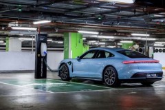 Porsche công bố kế hoạch lắp đặt mạng lưới sạc lớn nhất tại Singapore