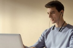 Tai nghe Neckband OPPO Enco M32 sắp ra mắt: chỉ nặng 33g và...