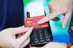 Cách rút tiền, thanh toán bằng thẻ ATM gắn chip cực nhanh chỉ 30 giây