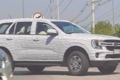 Ford Everest thế hệ mới vẫn miệt mài chạy thử: xác nhận đầu xe “bê nguyên” từ Ranger