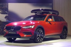Hiểu cho đúng bản chất kiểu loại xe Volvo V60 Cross Country 2022 giá 2,55 tỷ vừa ra mắt Việt Nam