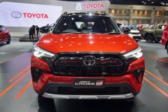 Toyota Corolla Cross GR Sport 2022 chính thức “đặt chân” đến khu vực Đông Nam Á