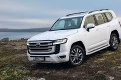 Toyota Land Cruiser 2022 lại ngưng sản xuất, giá xe thực tế sẽ bị đẩy lên cao