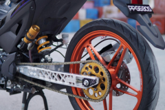 Exciter 155 biến hình khác lạ với hệ thống phanh 8 piston