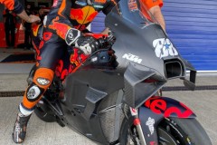 Suy đoán về chức năng của hốc bên hông RAM AIR trên KTM RC-16 MotoGP