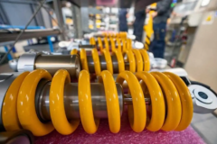 Thương hiệu phuộc Marzocchi thỏa thuận hợp tác với công ty QJ Motors Trung Quốc