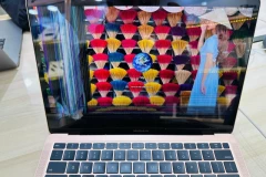 Dịch vụ thay màn hình MacBook chính hãng uy tín TPHCM