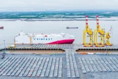 VinFast chính thức bàn giao 45 xe điện đầu tiên cho khách hàng tại Hoa Kỳ