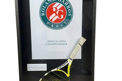 Đấu Giá Cây Vợt Giành Chiến Thắng trong Trận Chung Kết Pháp Mở Rộng 2007 của Rafael Nadal Trước Đối Thủ Federer