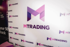 Sự Phát Triển của Các Nền Tảng Giao Dịch Forex