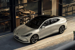 IM Motors ra mắt mẫu sedan L6 với giá bán từ 31.800 USD và phạm vi hoạt động trên 1000km