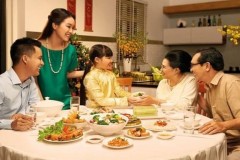 Cách cúng tất niên Ất Tỵ 2025 đầy đủ: bài cúng, lễ vật chuẩn 3 miền