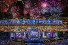 Thái Lan chào đón năm 2025 tại CentralwOrld - Quảng trường Thời đại của Châu Á - bằng một màn trình diễn pháo hoa rực rỡ