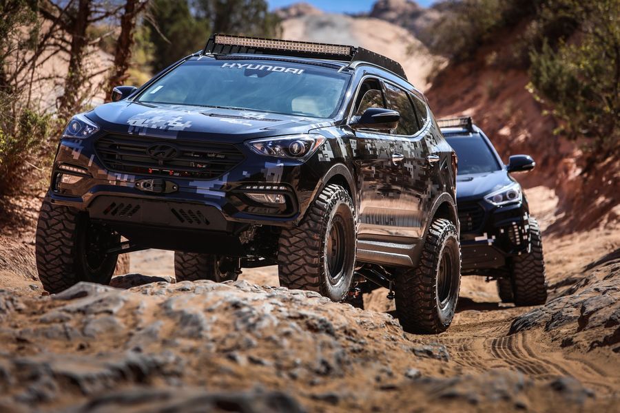 Hyundai Santa Fe Rockstar Energy Moab Extreme Off roader chính thức