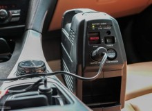 Trên tay máy bơm lốp "dạo" tích hợp nguồn dự phòng Campbell Hausfeld CC2300