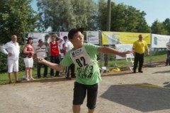 Xả stress với cuộc thi ném điện thoại di động trên thế giới