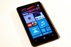 Lumia 820 bất ngờ giám giá còn 3,8 triệu đồng