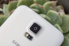 Samsung lặng lẽ ra mắt 2 smartphone mới