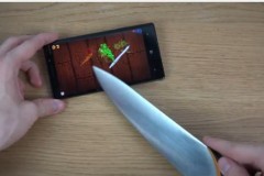 Chém hoa quả bằng dao thật trên Lumia 930