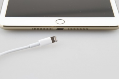 Những tin đồn điên rồ và thất thiệt về Apple